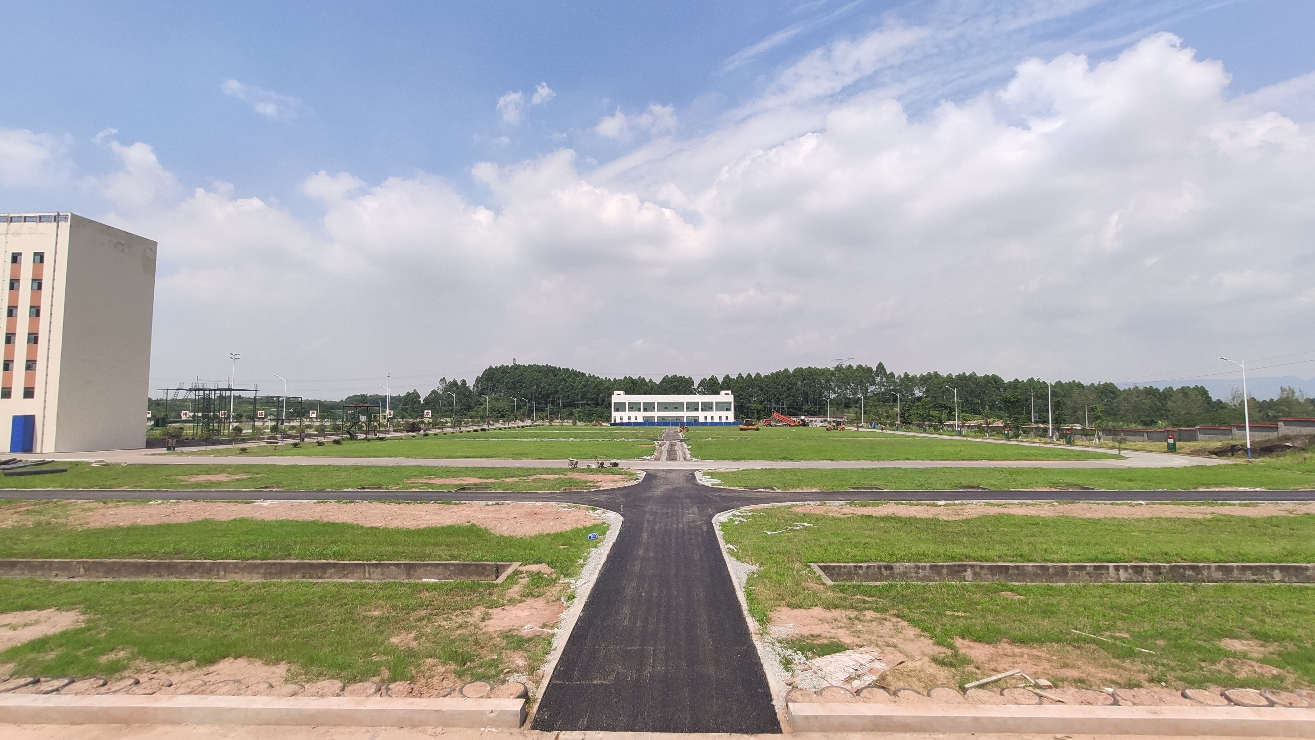 �v��ĳ��λӖ(x��n)�����ص�·������ƽ�����O(sh��)����